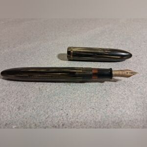 Vintage Sheaffer Fountain Pen With 14k Gold Nib